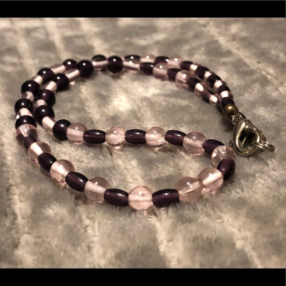 ♥️ Purple and Light Pink Beaded Necklace